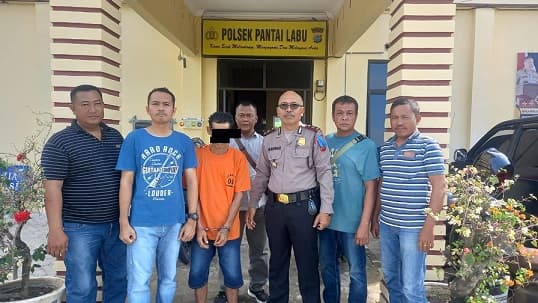 ketahuan_simpan_sabu_di_kandang_ayam_polsek_pantai_labu_ciduk_pria_paruh_baya