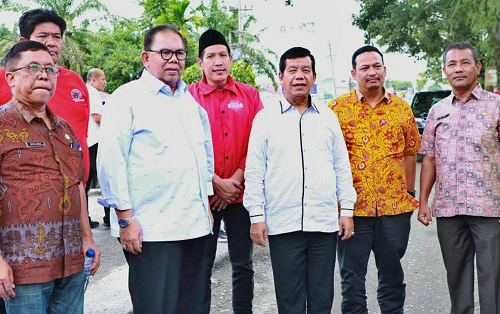 ketua_dprd_sumut_pastikan_4_ruas_jalan_di_simalungun_diperbaiki_pada_2022