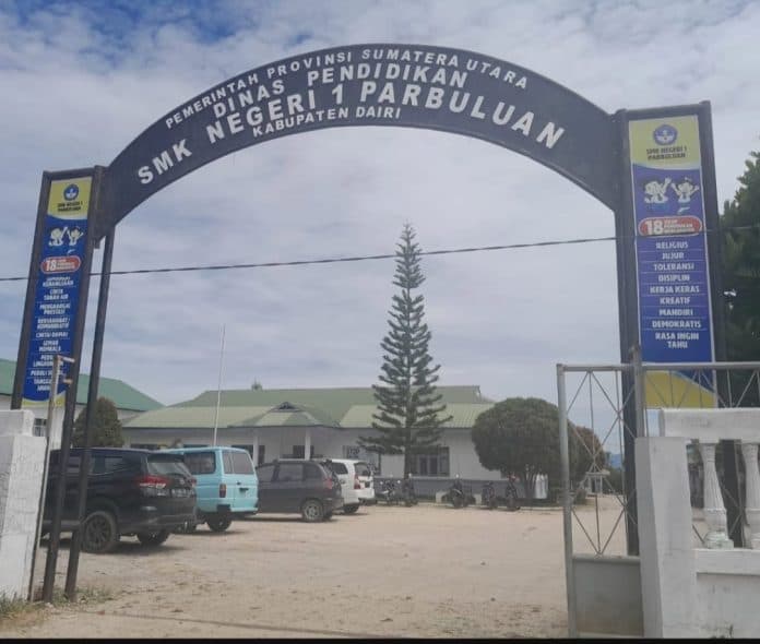 ketua_mkks_minta_kepsek_smk_se_dairi_agar_belanja_buku_sesuai_arahan_pimpinan