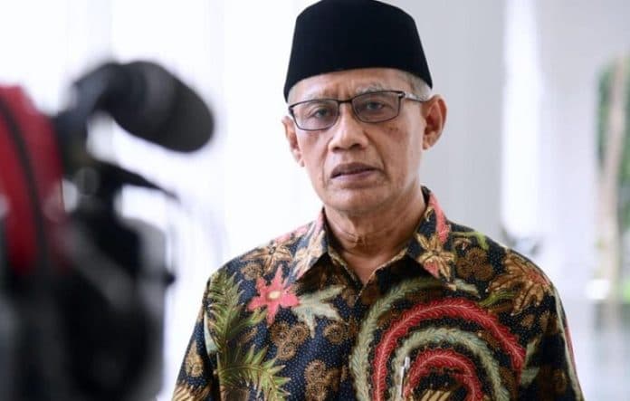 ketum_pp_muhammadiyah_berkeyakinan_ganjar_mahfud_berdiri_tegak_di_atas_konstitusi
