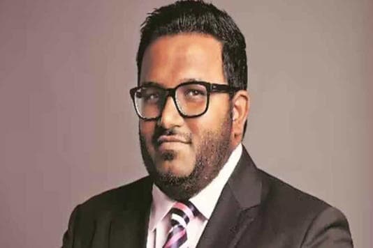 kisah_ahmed_adheeb_abdul_ghafoor_wapres_muda_yang_hanya_jabat_4_bulan