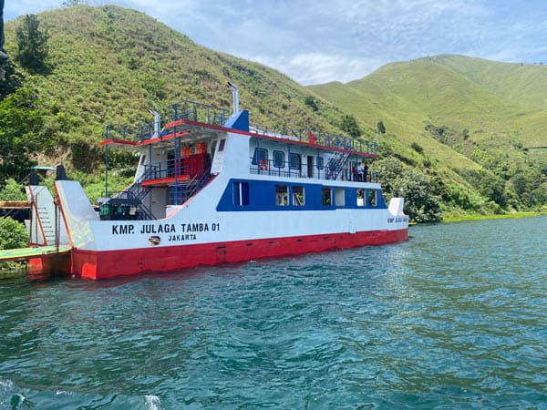kmp_julaga_tamba_resmi_beroperasi_di_danau_toba