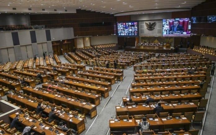 komisi_iii_dpr_sebut_terbuka_menerima_draf_ruu_perampasan_aset_dari_pemerintah