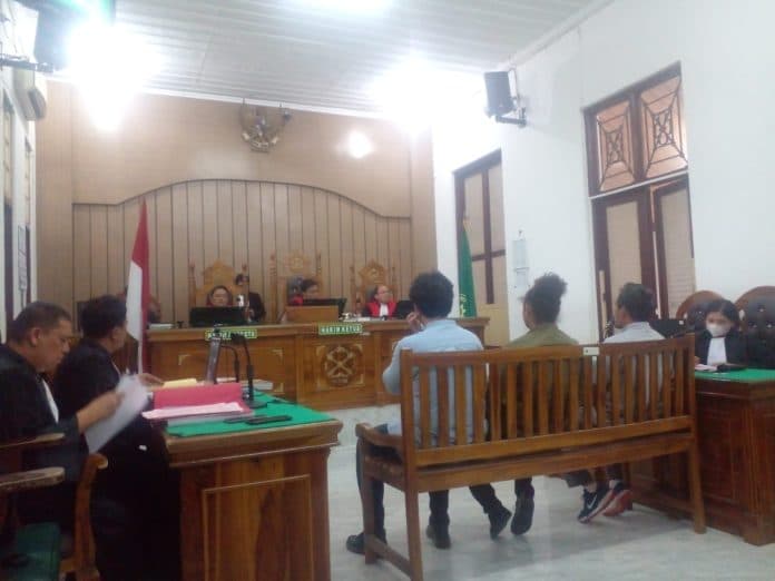 komplotan_kurir_75_kg_sabu_dan_40000_butir_pil_ekstasi_jaringan_internasional_diadili