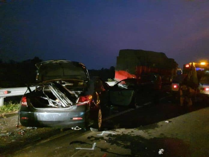 kondisi_mobil_camry_yang_ditumpangi_syabda_perkasa_rusak_parah_pasca_tabrak_truk_di_tol_pemalang