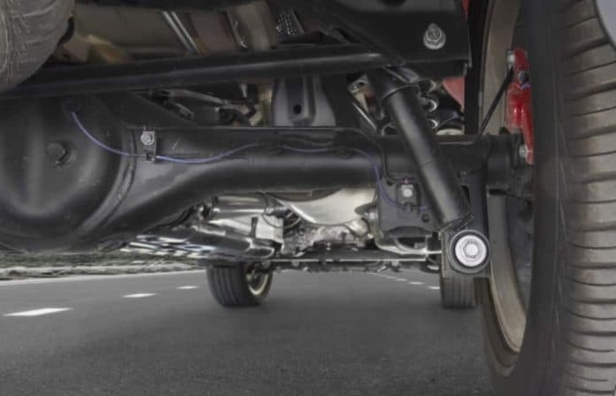 kopel_gardan_mobil_anda_berdengung_dan_getar_inilah_tiga_faktor_penyebabnya