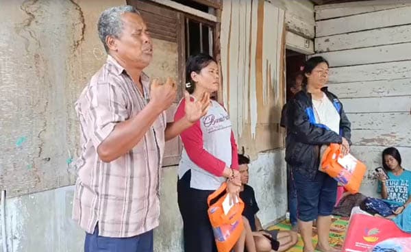 korban_kebakaran_bp_nauli_histeris_doakan_kami_ibu_wali_kota_bantu_kami