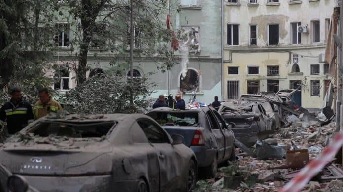 korban_rudal_rusia_di_apartemen_lviv_bertambah_menjadi_10_orang
