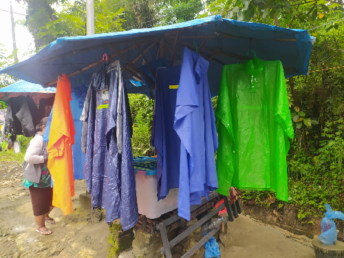 kota_siantar_tiap_hari_diguyur_hujan_namun_penjualan_mantel_biasa_saja