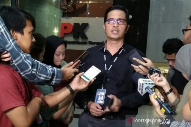 kpk_bantu_polda_sultra_tangani_korupsi_dana_desa_fiktif