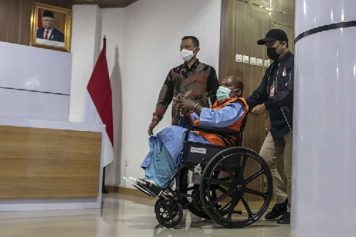 kpk_perpanjang_penahanan_gubernur_papua_lukas_enembe_40_hari