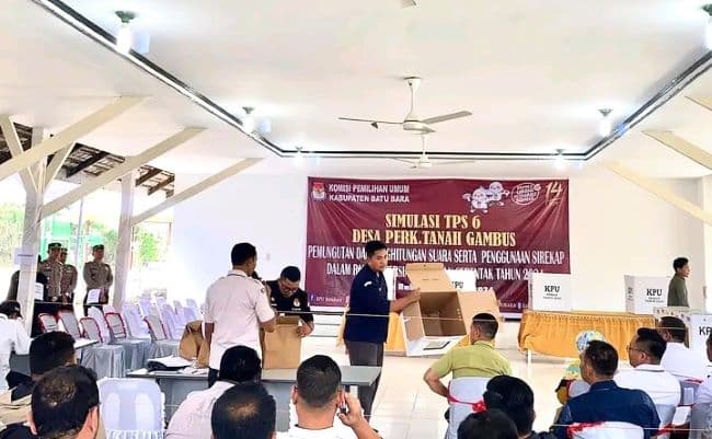 kpu_batu_bara_gelar_simulasi_pemungutan_dan_penghitungan_surat_suara