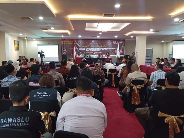 kpu_pematangsiantar_yakin_rekapitulasi_suara_hasil_pilkada_2024_tingkat_provinsi_tanpa_masalah