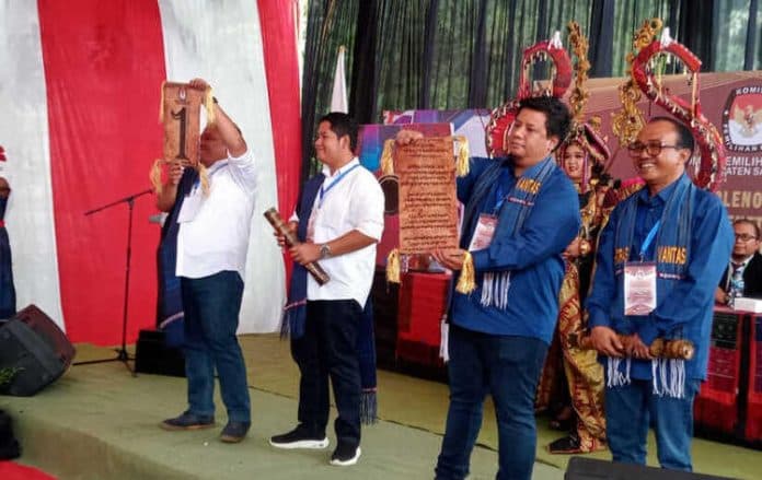 kpu_samosir_tetapkan_nomor_urut_paslon_bupati_dan_wakil_bupati