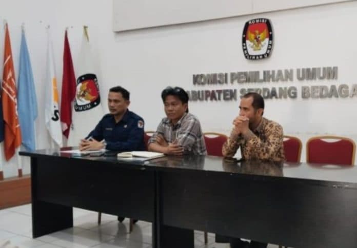 kpu_sergai_tetapkan_anggota_kpps_sebanyak_8988_berikut_jadwal_pelantikannya