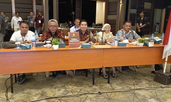 kpu_siantar_serahkan_dokumen_hasil_pemilu_2024_ke_provinsi