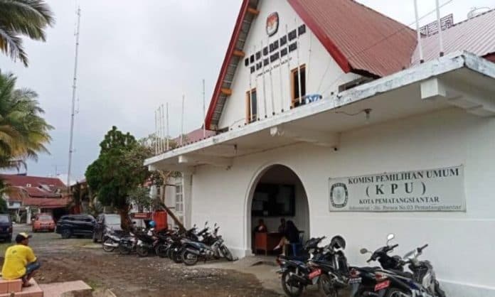 kpu_siantar_terima_20_nama_bacaleg_baru_di_tahapan_pencermatan_dct