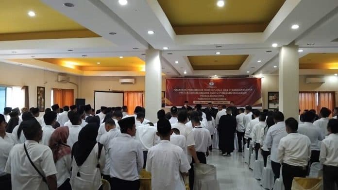 kpu_simalungun_lantik_160_ppk_pilkada_cek_daftar_namanya