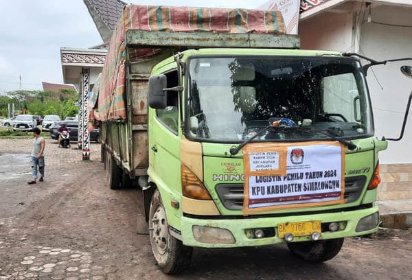 kpu_simalungun_selesaikan_distribusi_logistik_pemilu_2024_hari_ini