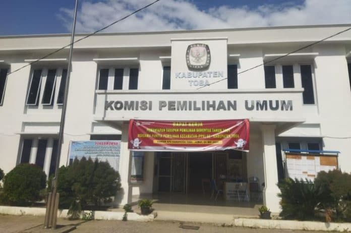 kpu_toba_siap_laksanakan_putusan_mk_di_pilkada_2024