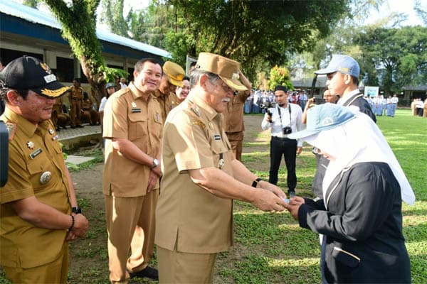 ktp_el_remaja_17_tahun_di_deli_serdang_akan_dicetak_sampai_hari_h_pemilu