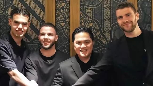 kualifikasi_piala_dunia_2026_pssi_datangkan_calvin_verdonk_jens_raven_dan_maarten_paes