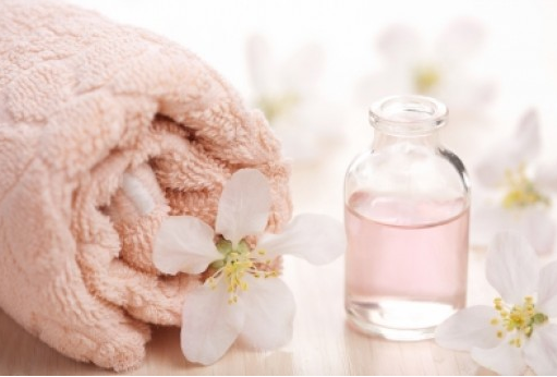 kulit_wajah_terasa_kering_anda_membutuhkan_serum_ajaib_ini