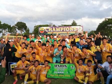 labura_hebat_fc_juarai_turnamen_sepakbola_union_piala_pangdam_ibb