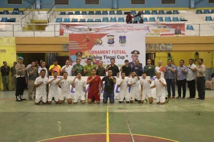 laga_final_turnamen_futsal_hut_bhayangkara_ke_77_tim_pwi_tebing_tinggi_menang_telak_lawan_satpol_pp