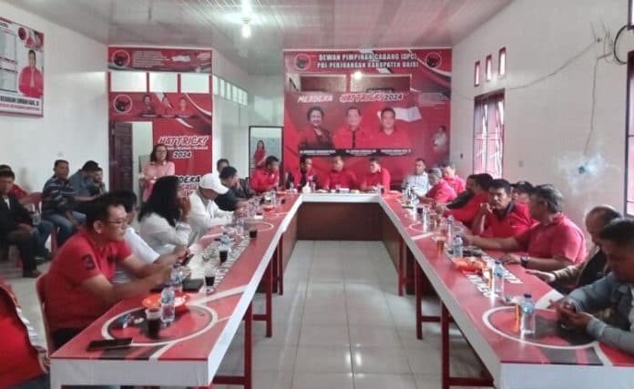 lagi_oknum_pns_diduga_berbaju_pdip_viral_di_medsos_warga_dairi