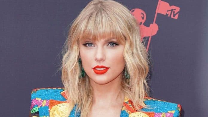 lagu_terbaru_snow_on_the_beach_dipuji_janet_jackson_taylor_swift_terharu