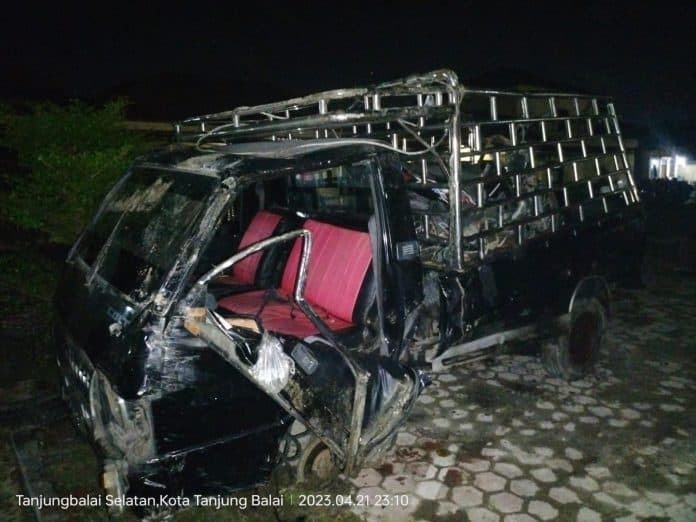 lakalantas_di_tanjungbalai_tewaskan_3_orang_begini_kronologisnya