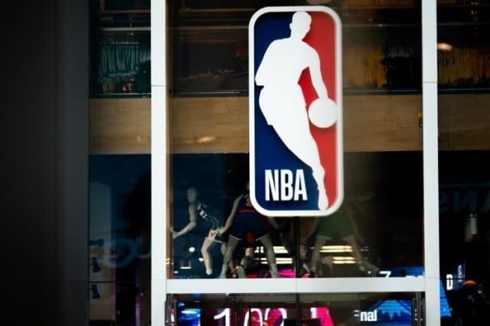 lakers_curi_kemenangan_dari_pacers_lebron_kian_dekat_pecahkan_rekor