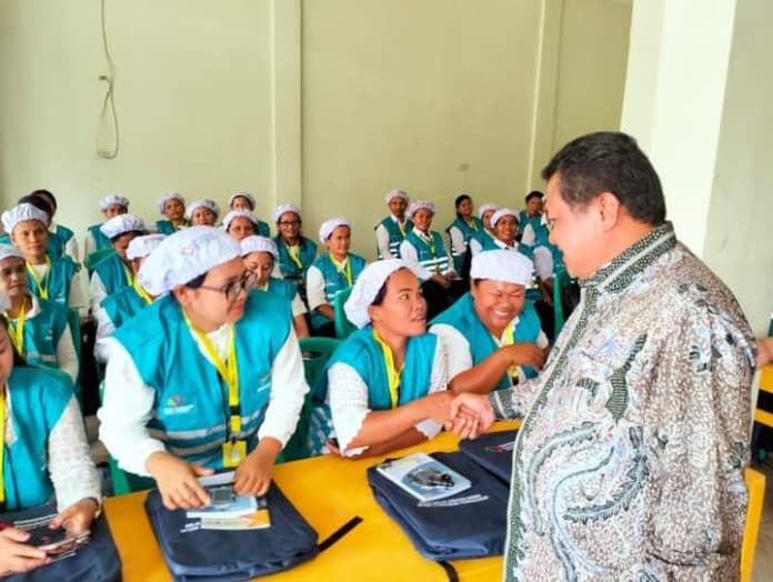 lamhot_sinaga_buka_diklat_umkm_di_luat_pahae_taput