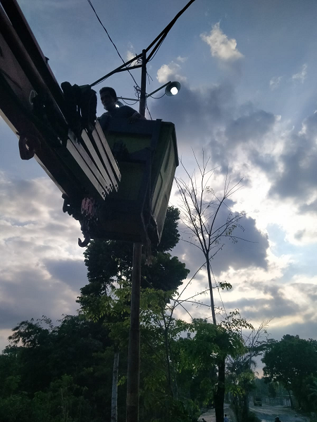 lampu_jalan_di_terminal_tanjung_pinggir_sudah_terpasang_pool_tunggu_operasional