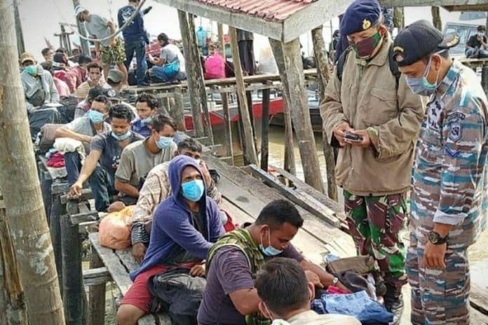 lanal_tanjung_balai_kembali_amankan_44_tki_ilegal
