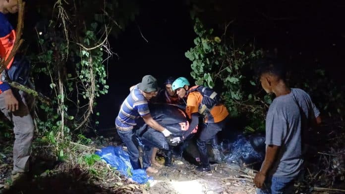 lansia_yang_hanyut_di_sungai_batang_angkola_madina_ditemukan_meninggal_dunia