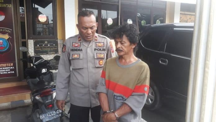 lansir_perabot_dari_rumah_tetangga_darwin_harahap_diamankan_polres_siantar