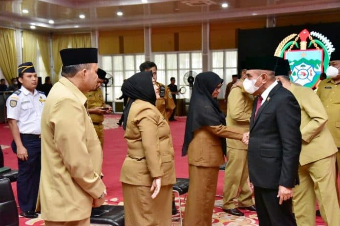 lantik_pejabat_administrator_dan_pengawas_edy_rahmayadi_bakal_tindak_asn_terlibat_politik_praktis