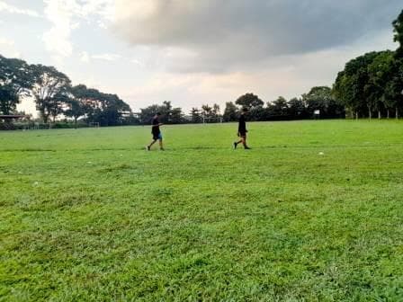 lapangan_rintis_tujuh_balimbingan_jadi_tempat_warga_berolahraga_di_akhir_pekan