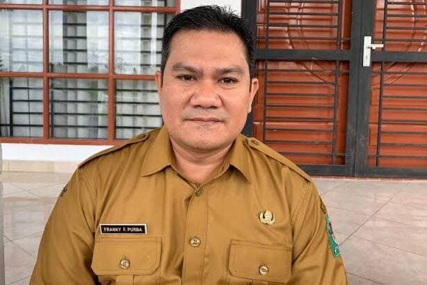 laporan_pengusaha_kolam_renang_kabag_hukum_simalungun_menunggu_panggilan_polisi