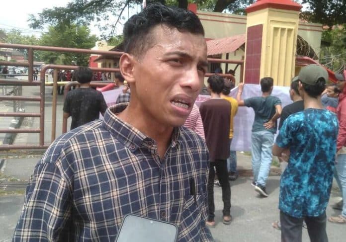 laporan_penutupan_gang_family_mandek_di_polda_sumut_puluhan_warga_demo