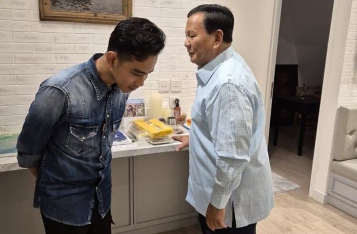 larang_aksi_di_mk_prabowo_minta_92_juta_pemilihnya_tahan_diri