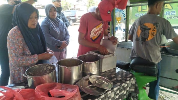 laris_manis_toge_panyabungan_bisa_laku_ratusan_porsi_setiap_harinya_selama_ramadhan