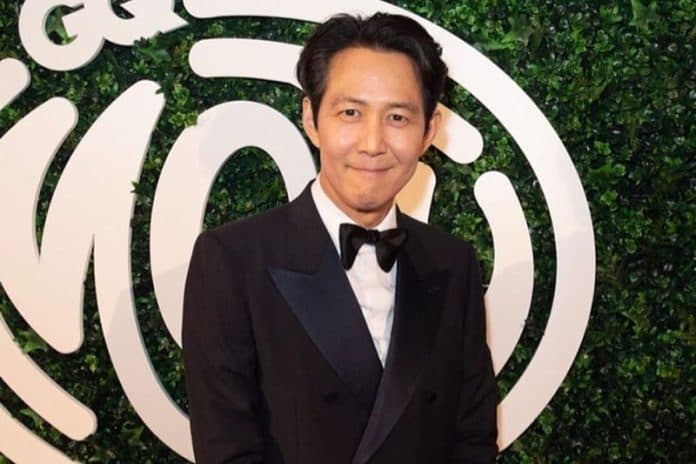 lee_jung_jae_dinobatkan_jadi_pembuat_film_baru_terbaik_lewat_hunt