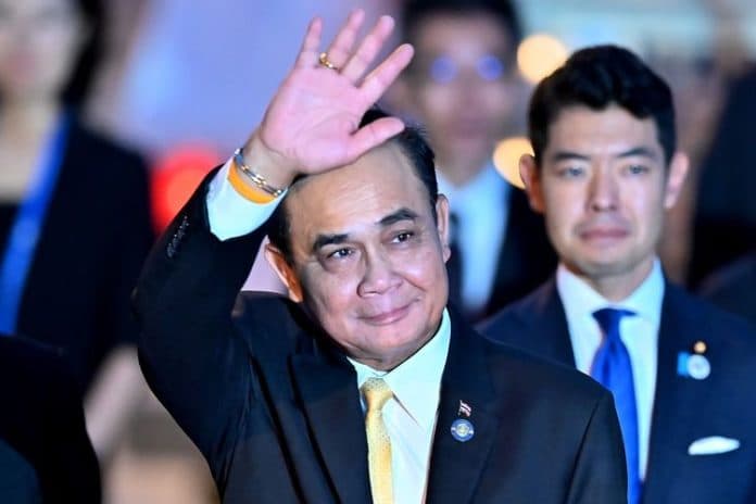 lengser_dari_perdana_menteri_prayuth_chan_ocha_jadi_menhan_thailand