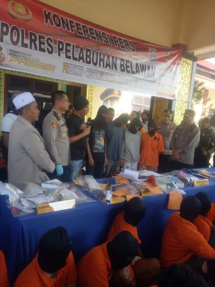 lewat_facebook_ajak_korban_bertemu_perempuan_16_tahun_ini_bantu_9_pria_mencuri_sepeda_motor