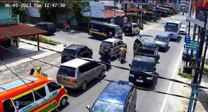 libur_panjang_arus_lalulintas_di_simpang_2_siantar_terpantau_lancar