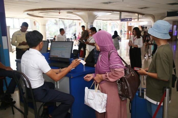 liburan_waisak_tiket_kai_laris_dan_tersisa_12_persen