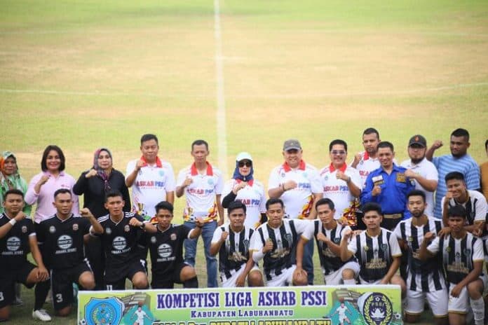 liga_askab_pssi_resmi_ditutup_plt_bupati_labuhanbatu